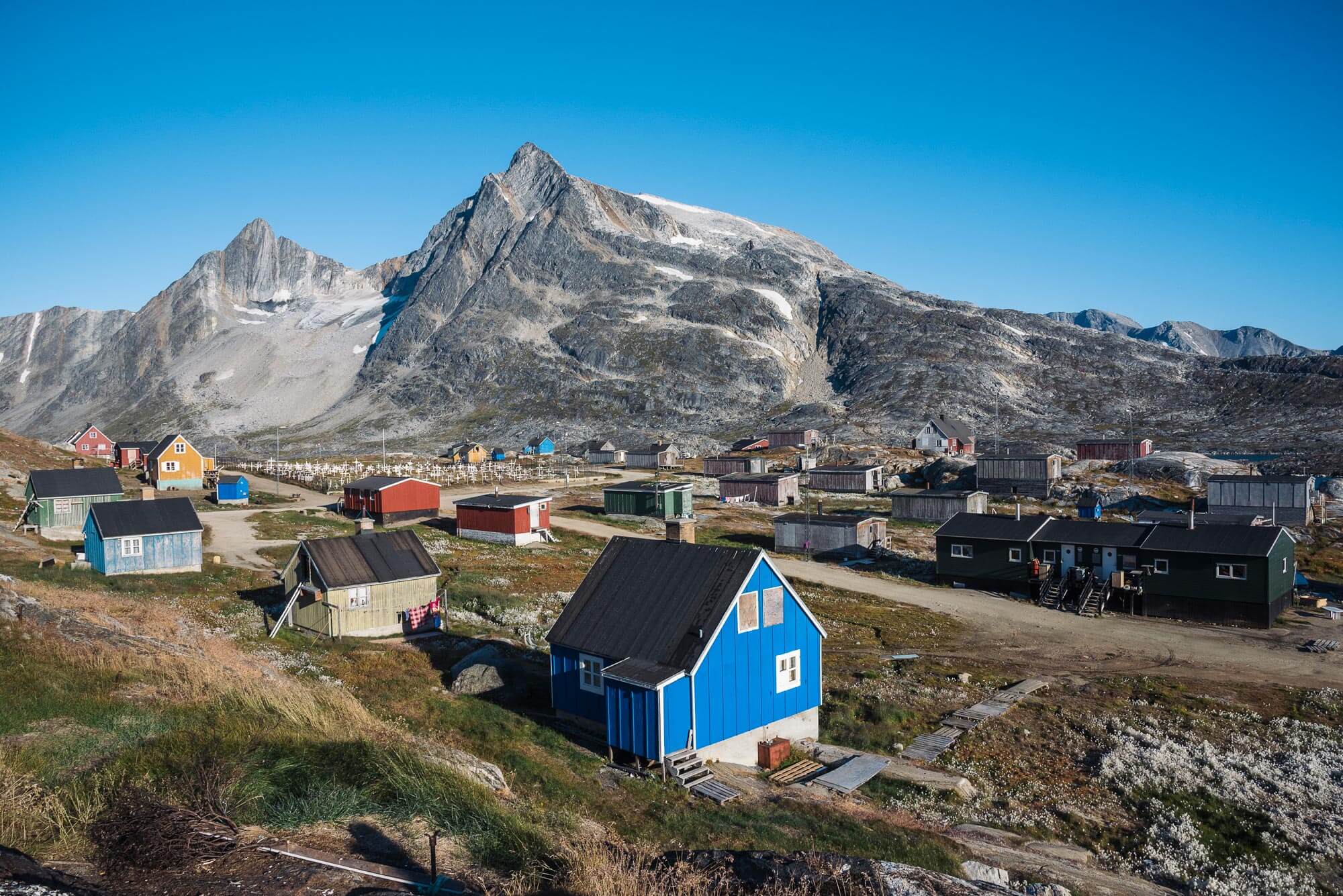 village de Kuumiuut et ses maisons colorées
